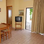 Vacanze Morfeo 4* פאלינורו