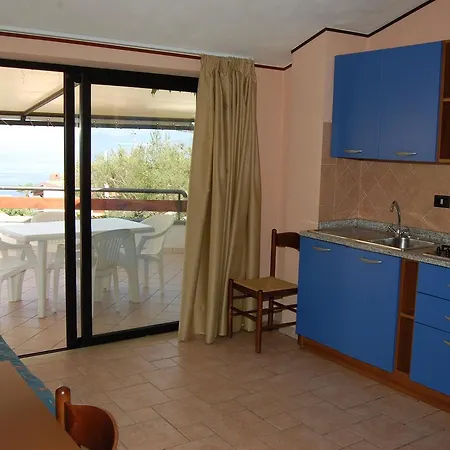 Vacanze Morfeo Apart Otel 4*